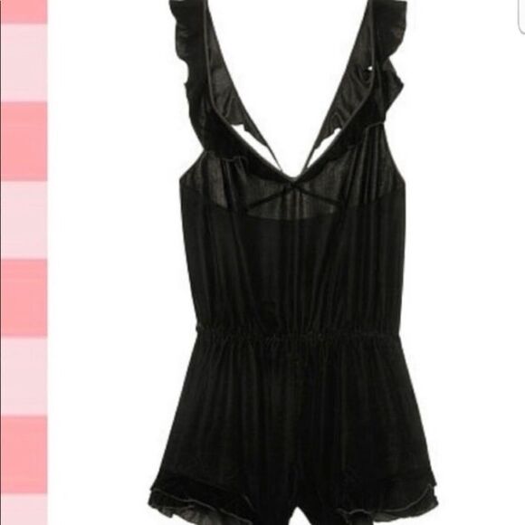 Victoria’s Secret velvet ruffle romper black XS - Picture 3 of 5